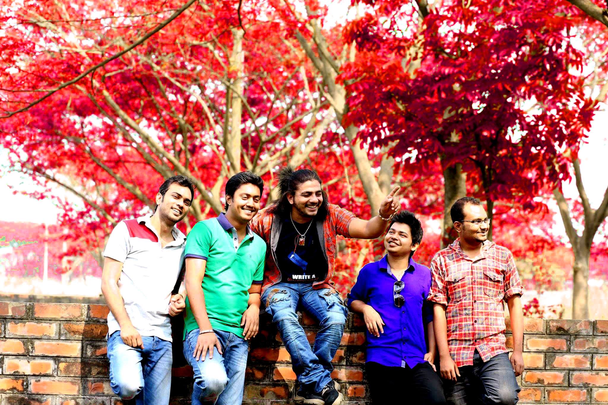 Samee performing with band at Chatok